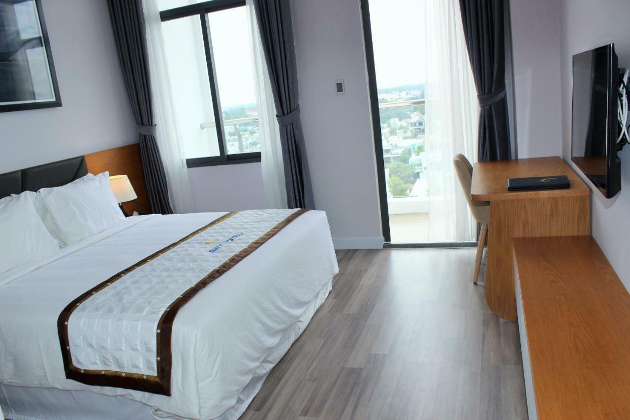Sky Hotel Hong Ngu Экстерьер фото